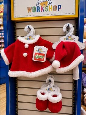 Build-A-Bear The Grinch Santa Outfit Set NWT Hat Booties & Cape
